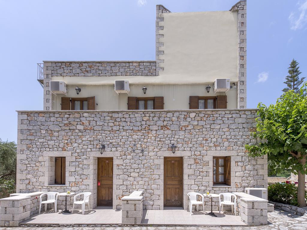 Foivos 2 Hotel Gythio Bilik gambar