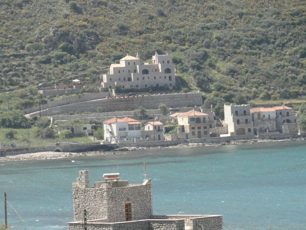 Foivos 2 Hotel Gythio Bilik gambar