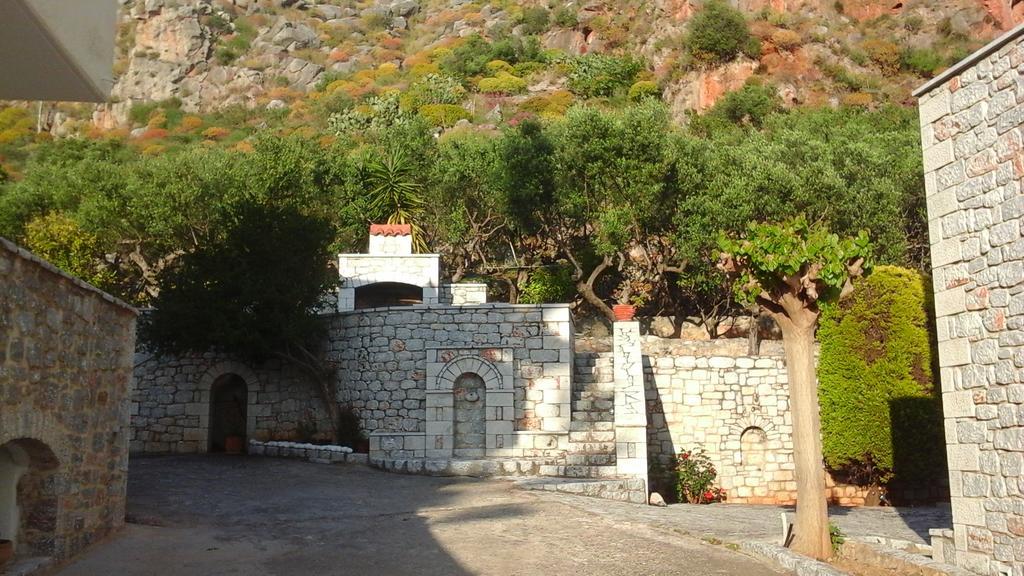 Foivos 2 Hotel Gythio Luaran gambar